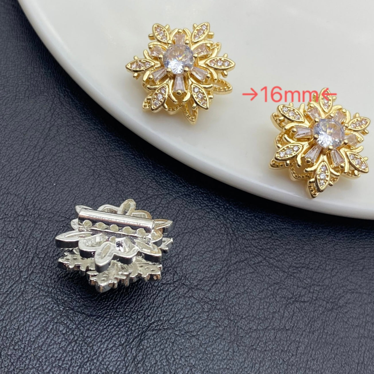 Double-layer large snowflake spacer beads