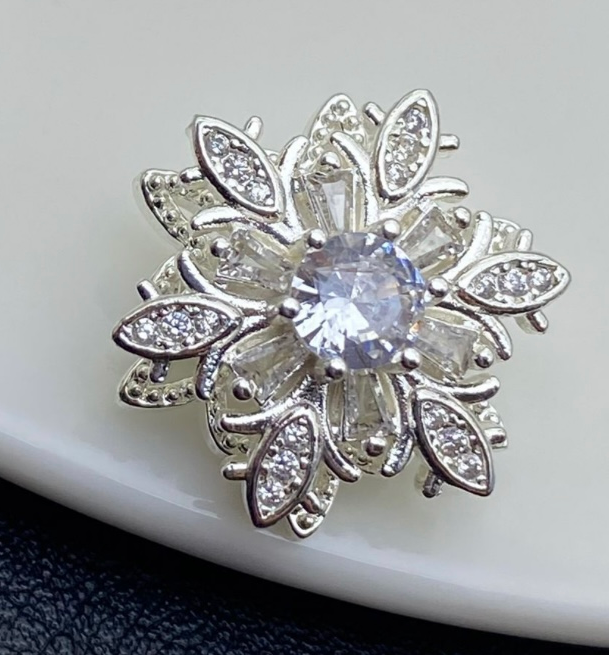 Double-layer large snowflake spacer beads