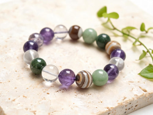 Beginner DIY Crystal Bracelet Tutorial: Sizes and Knots