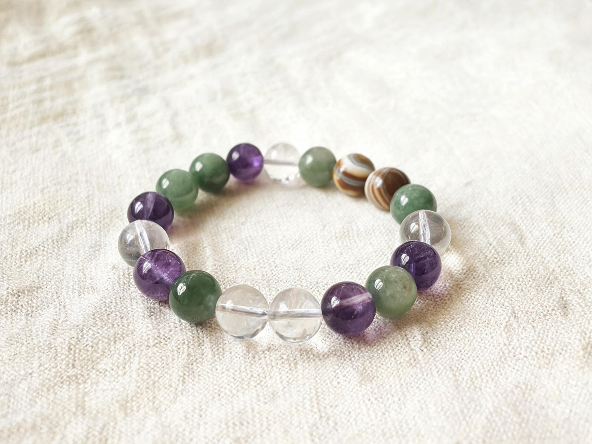 Blue Lace Agate Meaning, Bead Types & Buying Tips for DIY